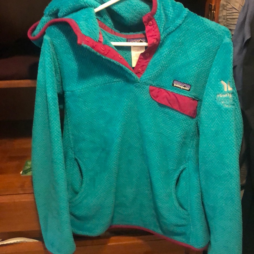 Patagonia fleece pullover